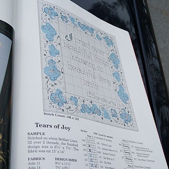 Vanessa-Ann's Holidays In Cross-Stitch Book - Picture 5 of 7